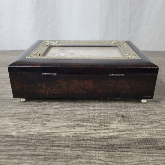Cottage Garden Confirmation Photo Frame Music Box‎ - Picture 5 of 10